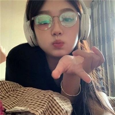 续韩国泪的小花海报